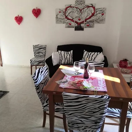 Casa Patrizia Iun Q4999 סיניסקולה