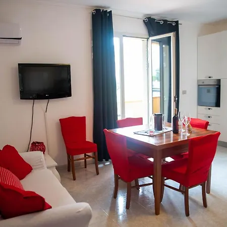 Casa Patrizia Iun Q4999 דירה